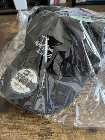 이코러브 뉴에라 캡