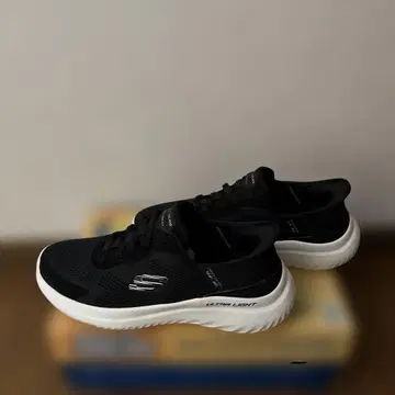 Skechers Slip-Ins 블랙 75
