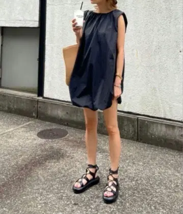AMAIL 벌룬 mini dress 슬리브리스 벌룬 원피스