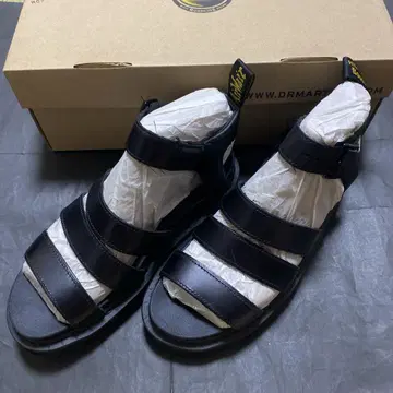 닥터마틴 샌들
