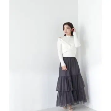 멜로우 튤 티어드 스커트