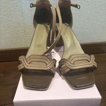 다이애나 샌들