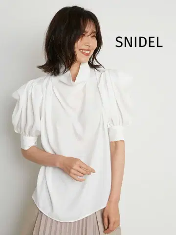 SNIDEL 스나이델 퍼프 슬리브 벌룬 슬리브 셔츠 반팔 블라우스