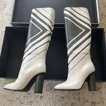 박스 포함 [ 안야 힌드마치 ] 사이즈 36 23cm 스트라이프 롱 부츠