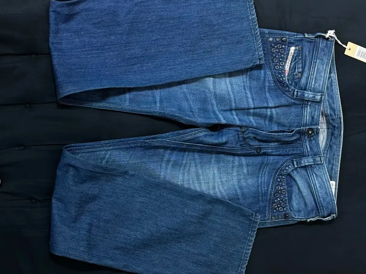 Jeans Elisabetta Canalis Elisabetta Canalis On February 25, 2019