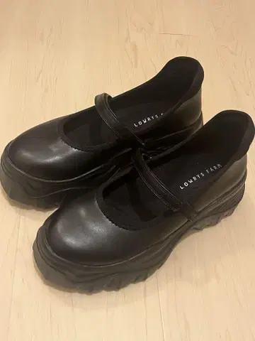 LOWRYS FARM 블랙 발레 스니커즈 M 사이즈