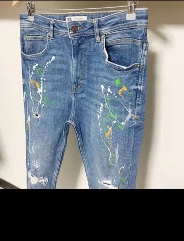 활용도 높은 ZARA MAN 페인트 컷오프 스트레치 스키니