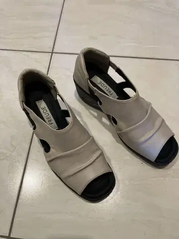 샌들 오픈토 샌들
