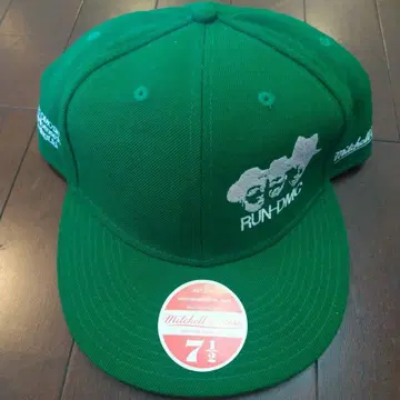 미사용 새상품 RUN-DMC Mitchell & Ness 캡 7 1/2