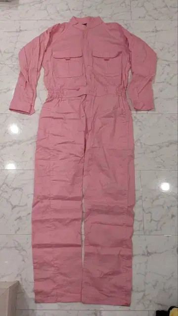 핑크 올인원 뒷면 개더