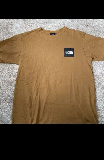 인기 North Face 티셔츠