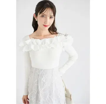 tocco closet 펄 장식 프릴 절개 리브 니트 풀오버