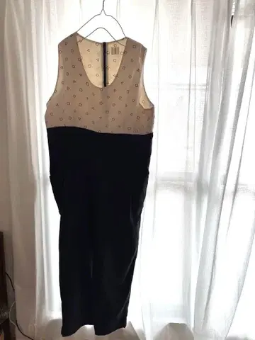 itimi 기하학 패턴 슬리브리스 점프 수트 F 사이즈
