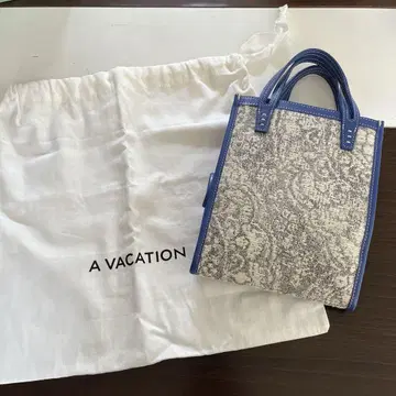 A VACATION SUSCARAMEL PAISLEY