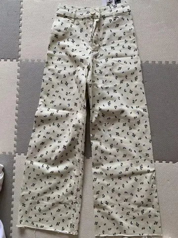 자라 플라워 와이드 데님