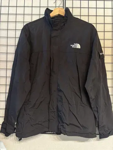 The North Face 블랙 마운틴 파카
