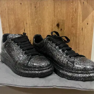 미사용 정가 10만 Alexander MCQUEEN 글리터 스니커즈 블랙