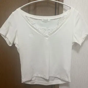Darich 레이스 V넥 크롭 T셔츠 화이트