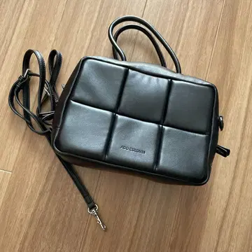 [ ADD CULUM ] 블랙 숄더백
