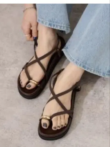 저널 스탠다드 리룸 크로스 스트랩 플랫폼 샌들 새상품 브라운