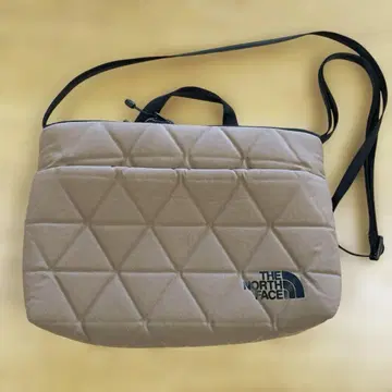 THE NORTH FACE 퀼팅 사코슈 베이지