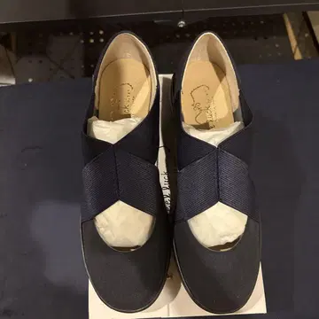 필 랙 네이비 펌프스