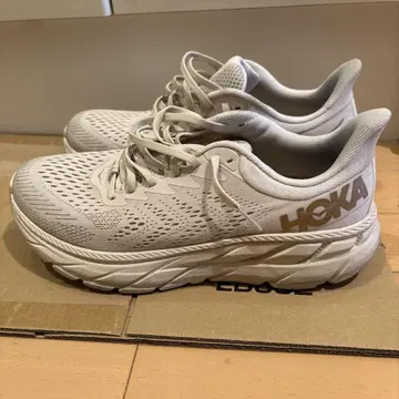 호카오네오네 클리프톤7 베이지 hoka onene clifton 7