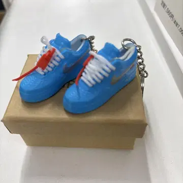 Nike Air Force 1 미니어처 피규어 키체인 포함