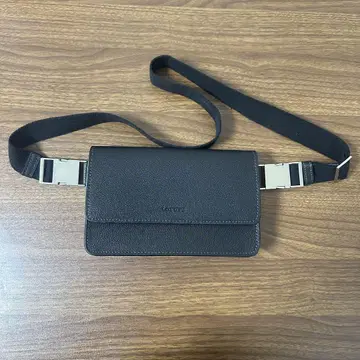 LOTUFF 로타프 소가죽 블랙 가죽 바디백 한국 브랜드