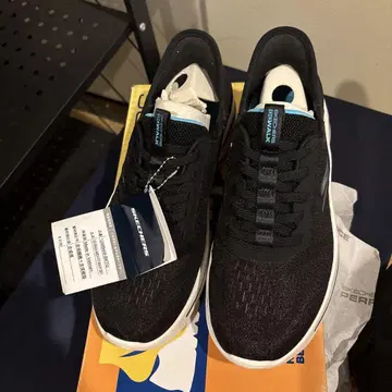 저렴한 SKECHERS 슬립 인 와이드 스니커즈