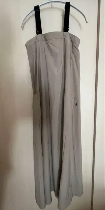 사우전드마일 원피스 베이지 멜빵바지