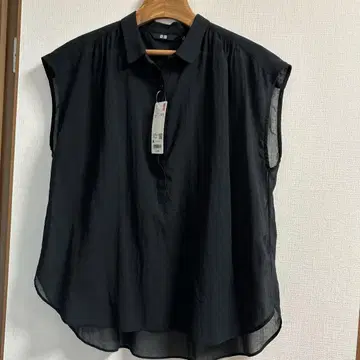 유니클로 코튼 시어 블라우스 블랙 M 사이즈 택 포함 새상품
