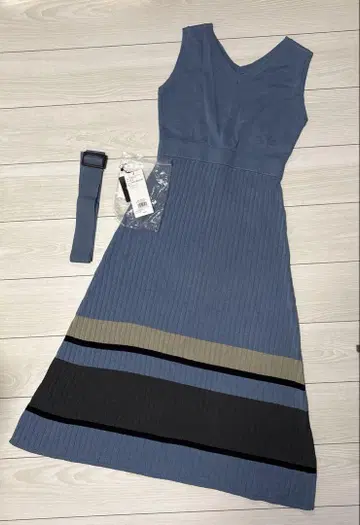 보더 무늬 니트 원피스 여름 아이템 AZUL by moussy