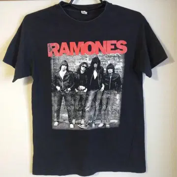 새상품급 RAMONES 라모 격정 T셔츠 블랙 L