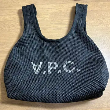 A.P.C. 메쉬 미니 핸드백 블랙