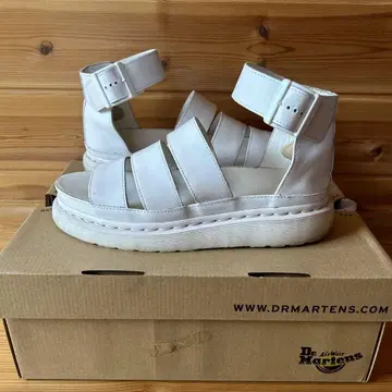 Dr. Martens 화이트 샌들 6 UK
