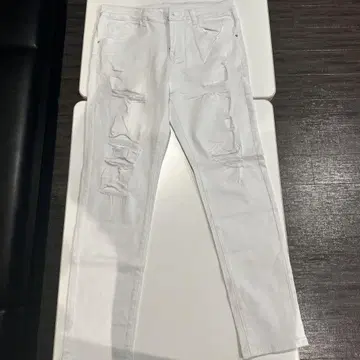 스키니 데미지 진