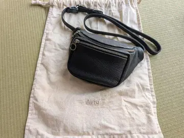 aeta 디어 가죽 바디백