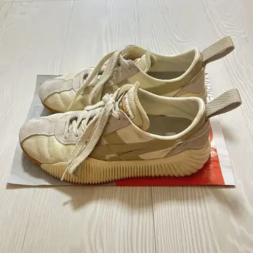 오니츠카타이거 아크로몬트 24.0cm