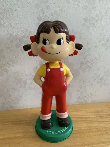 페코짱 피규어 빨간색 오버롤