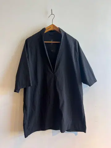 TEATORA ROONKEY 셔츠 DR 4 BLACK