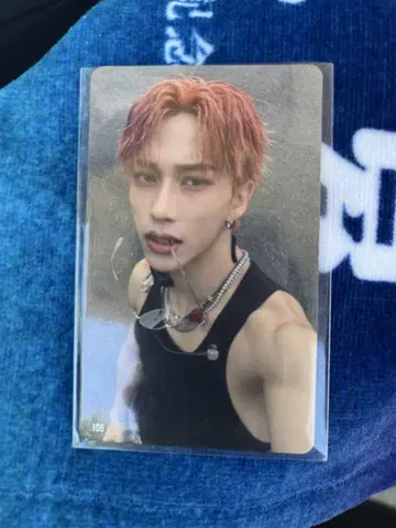 INI 이케자키 리토