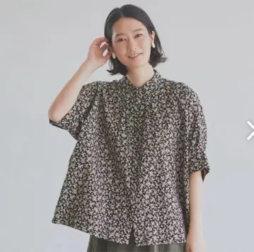 NOUVELLES DU PARADIS 누벨 드 파라디 꽃무늬 블라우스