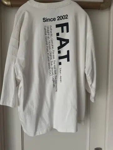 F.A.T. SKINNY 화이트 티셔츠