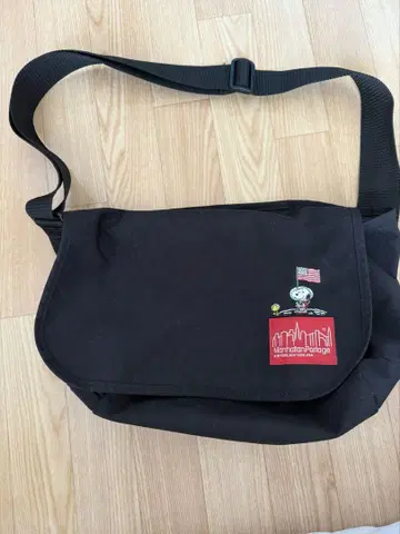 Manhattan Portage 스누피 숄더백