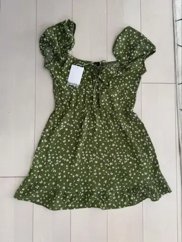 자라 Bershka 미니 원피스 꽃무늬