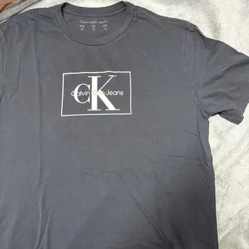 Calvin Klein Jeans 블랙 티셔츠 M