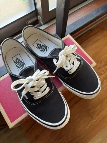 VANS 애너하임 팩토리 어센틱 44 DX 블랙 7H