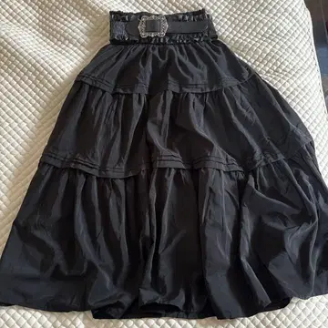 블랙 플레어 스커트 장식 벨트 포함