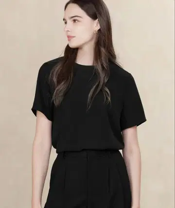 BANANA REPUBLIC 클래식 크루넥 셔츠 S 블랙